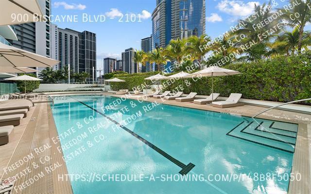 Building Photo - 900 Biscayne Blvd