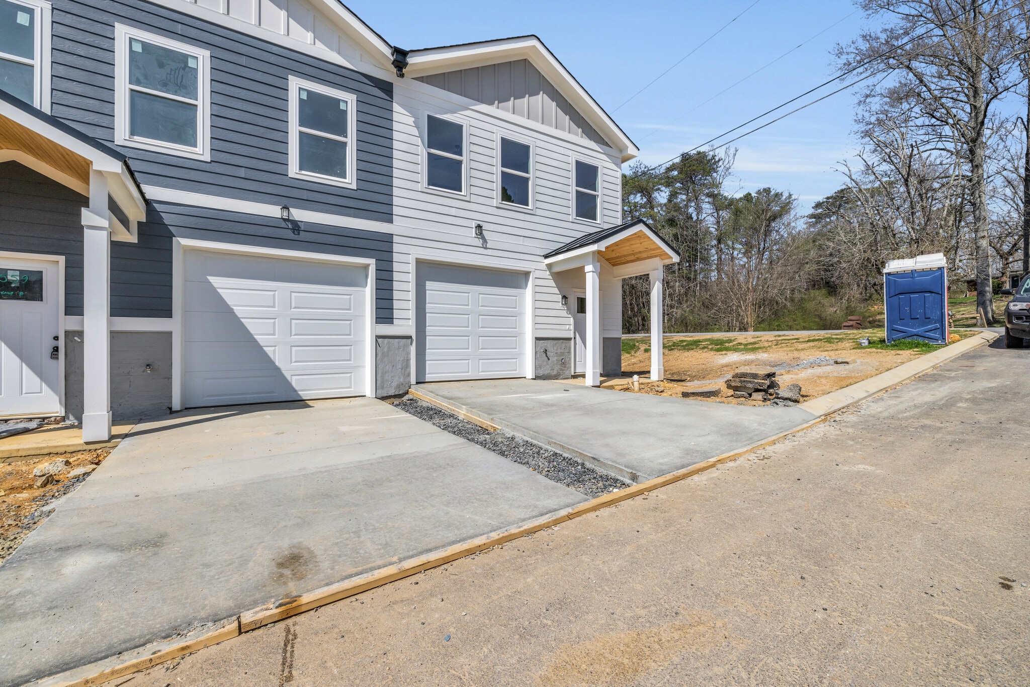 Building Photo - 5563 Stream Ln