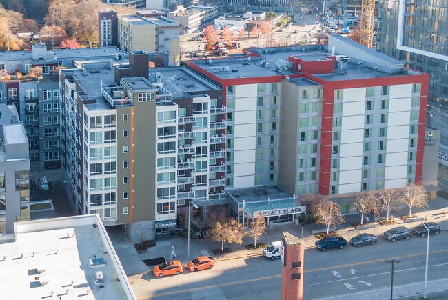 Building Photo - Annaliese