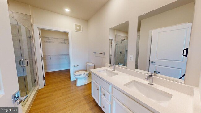 Building Photo - 12850 Mosaic Pk Wy
