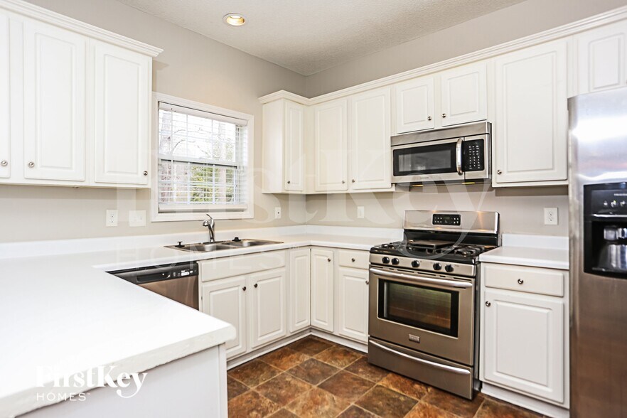Building Photo - 3264 Fruitwood Ln