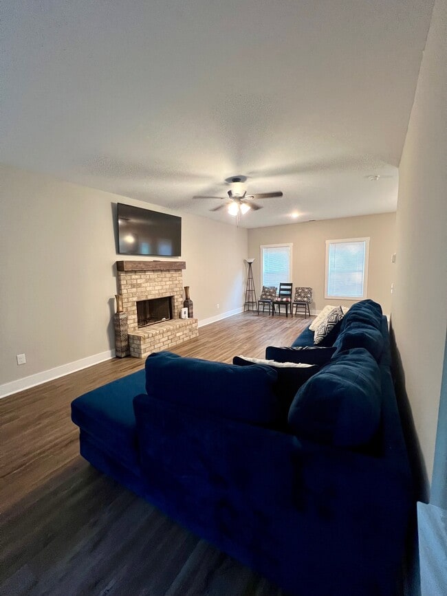 Building Photo - 144 Ducati Dr