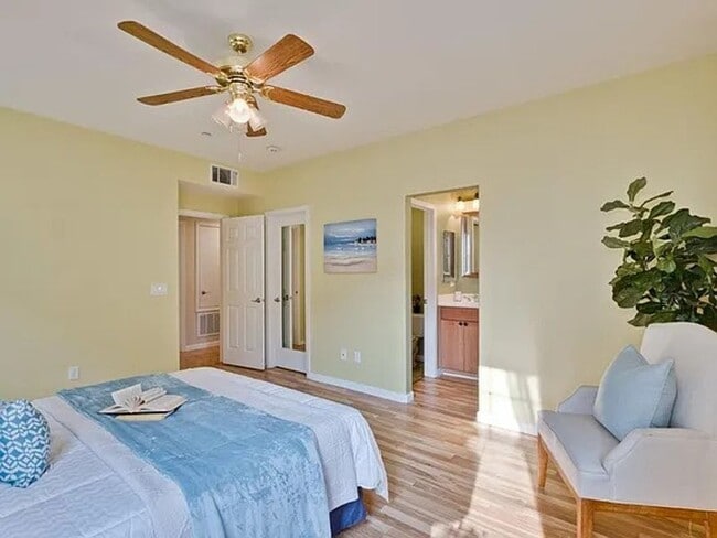 Building Photo - SAN JOSE-beautiful  townhome with tandem t...