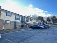 Building Photo - 2075 Clingan Dr NW