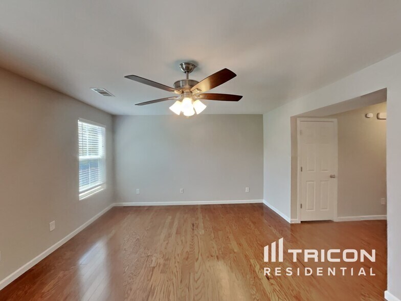 Building Photo - 108 Alred Cir