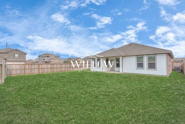 Building Photo - Incredible 3-Bedroom Home in a GREAT Commu...