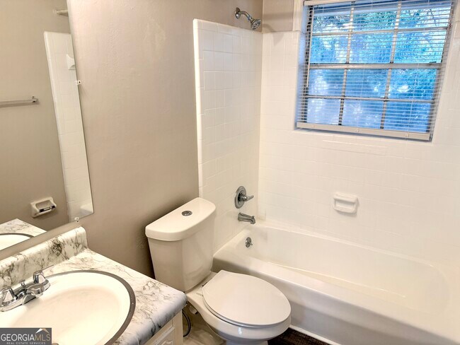 Building Photo - 111 W Burke St