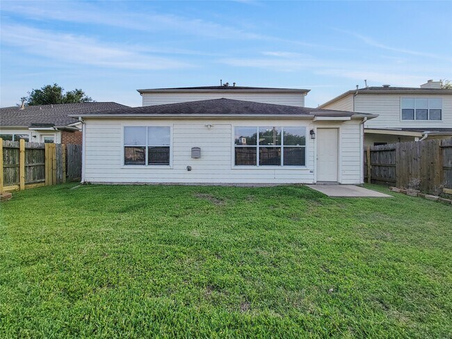 Building Photo - 14954 Sugar Sweet Dr