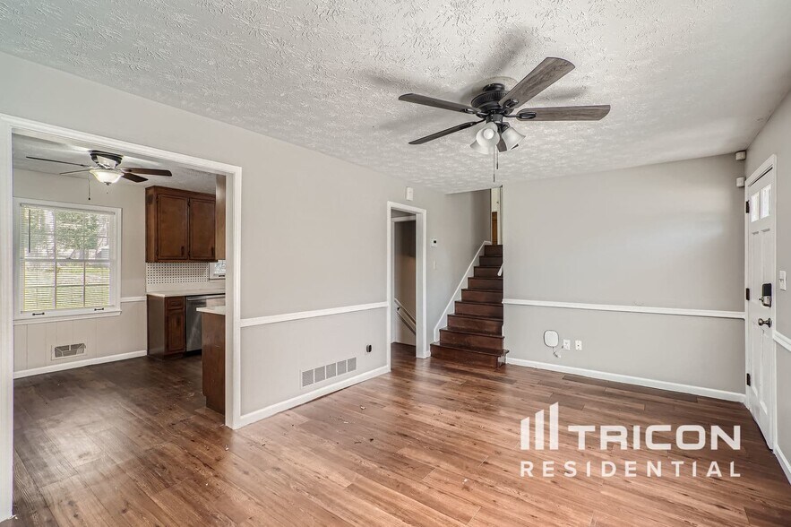 Building Photo - 1096 Tony Valley Dr SE