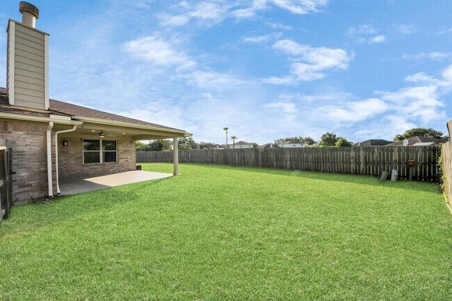 Building Photo - 333 Mammoth Springs Ln