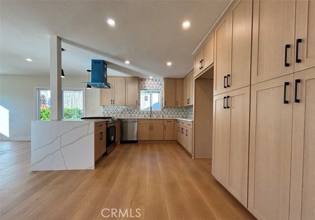 Building Photo - 6210 Halstead Ave