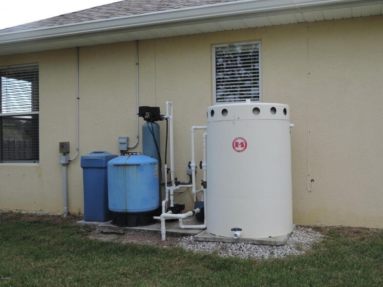 water system - 3371 Freedom Ave