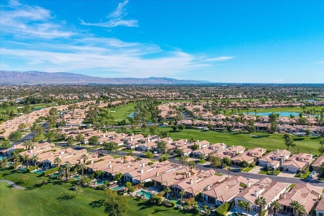 Building Photo - 48385 Vista Calico