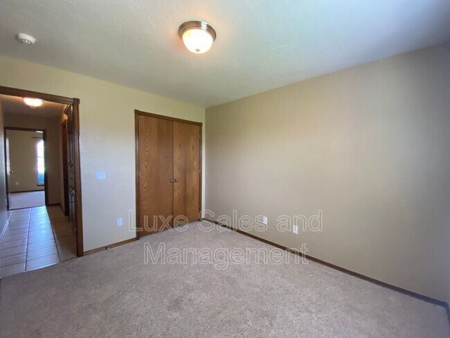 Building Photo - 509 Allison Ln