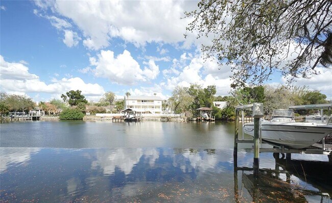 Building Photo - 5611 N McKay Ave