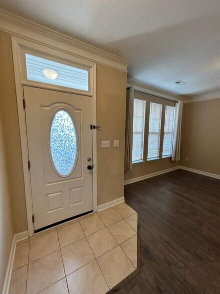 Building Photo - 7133 Founders Club Ct