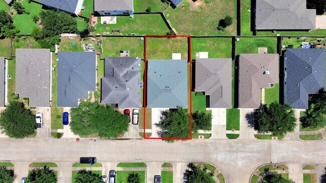 Building Photo - 6706 Hayman Dr
