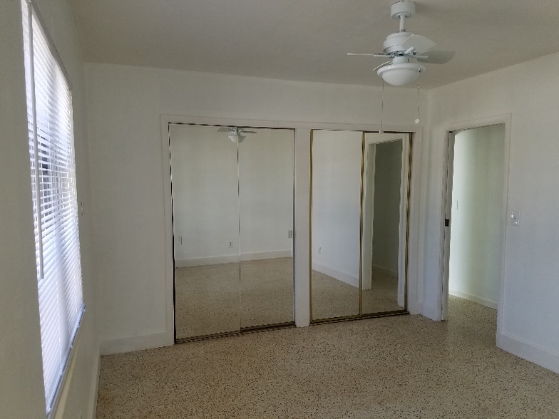 Building Photo - 13406 Boca Ciega Ave