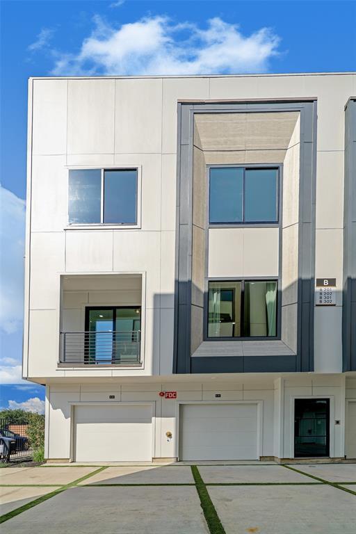 Building Photo - 4722 Old Spanish Trail
