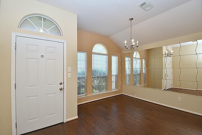 Building Photo - 3838 St Simon Manor Dr