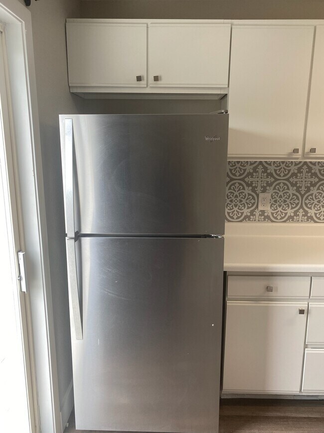 Building Photo - 922 Plumas St