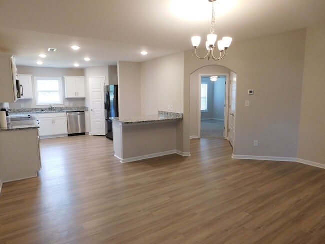 Building Photo - 500 Odham Ln