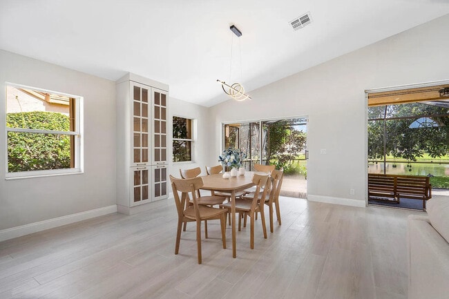 Building Photo - 8031 Nadmar Ave