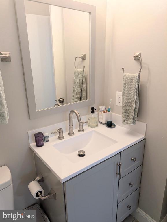 Building Photo - 14491 Black Horse Ct