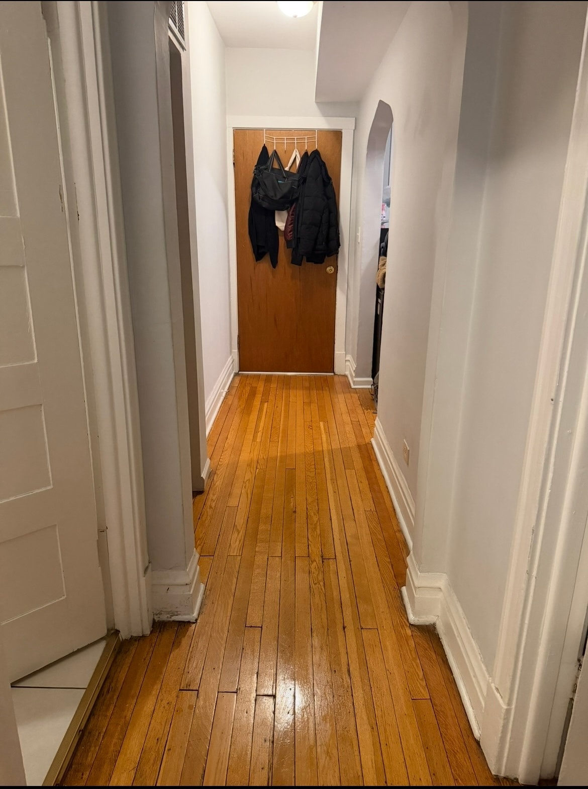 Building Photo - 5937 W Dakin St