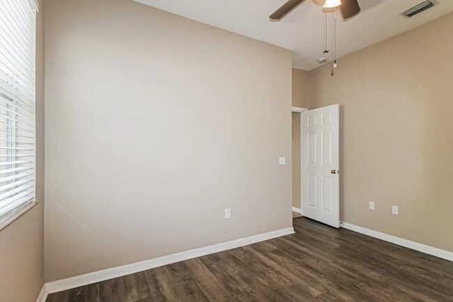 Building Photo - 21301 Neff Ct