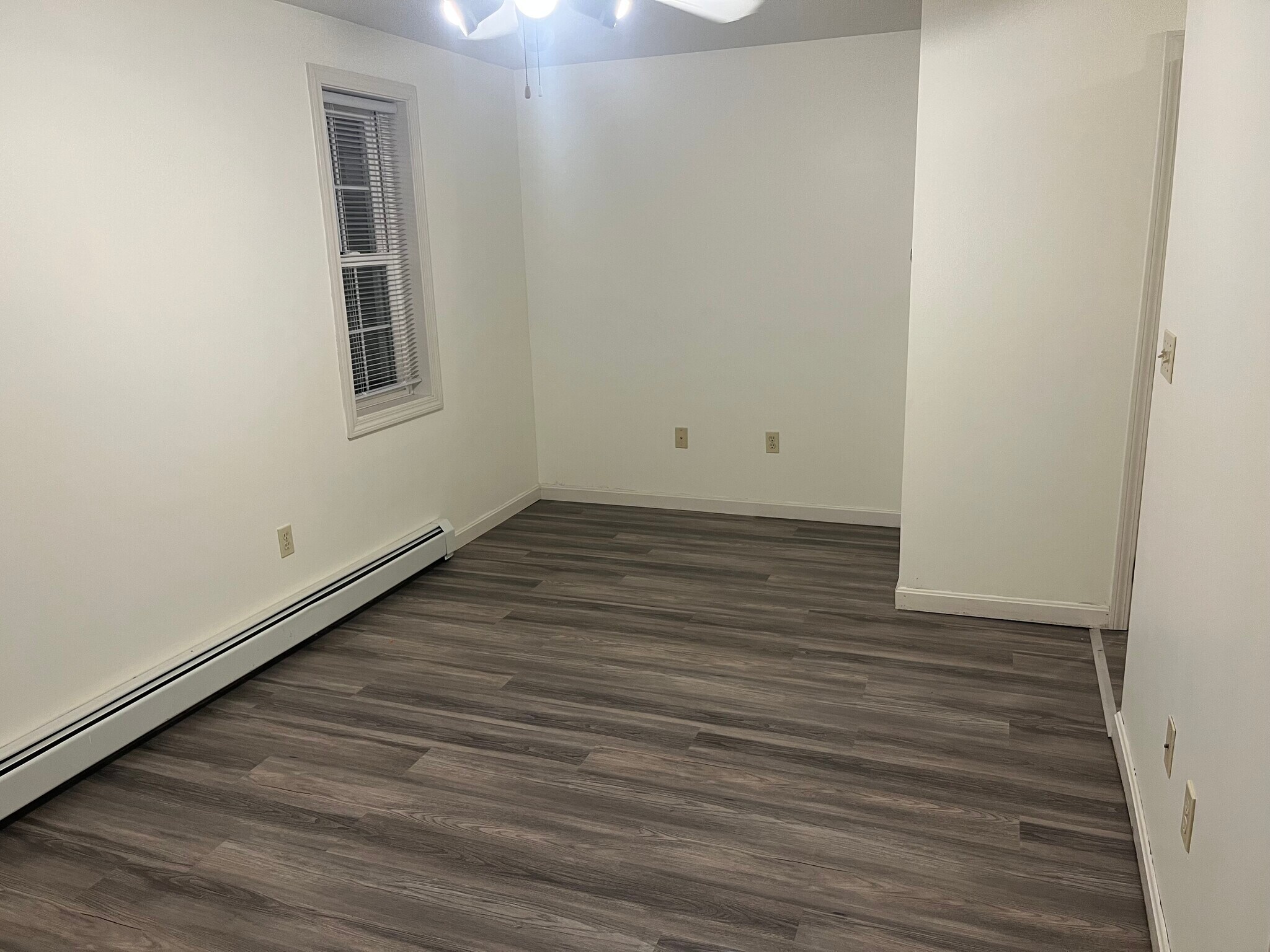 Building Photo - 12 Bow St