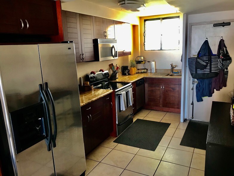 Building Photo - 1684 Ala Moana Blvd