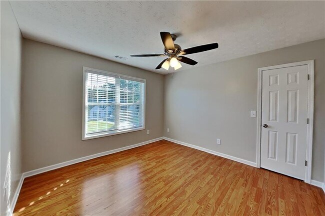 Building Photo - 3511 Autumn Farm Terrace