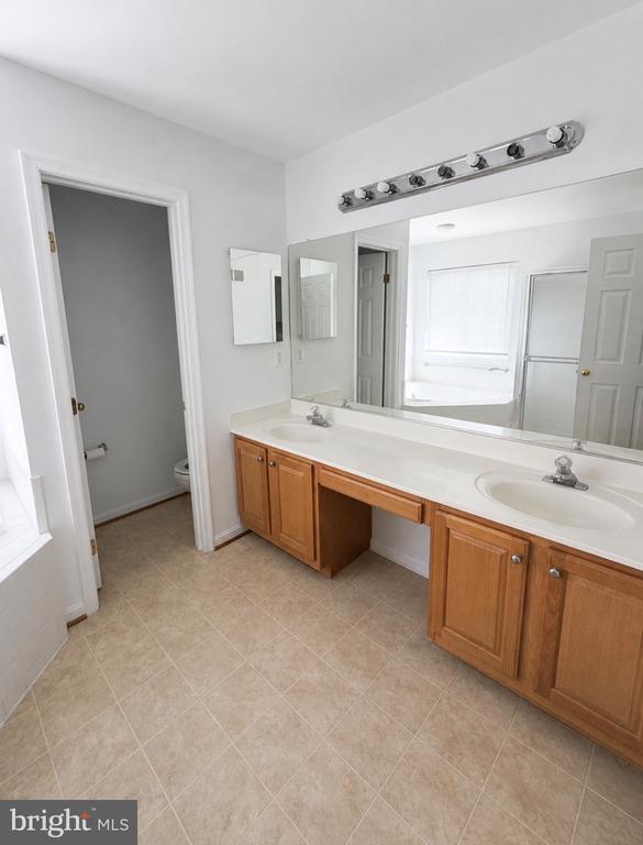 Building Photo - 13408 Vista Forest Dr