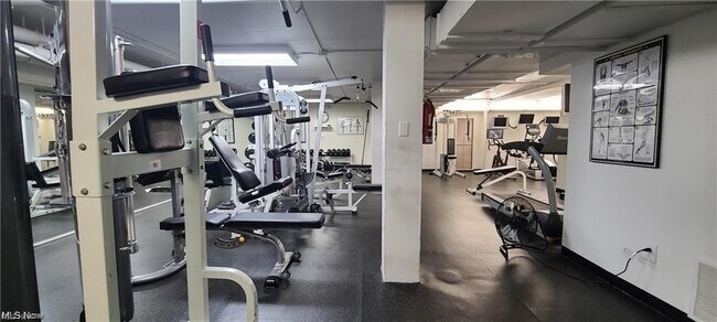 Building Photo - 12700 Lake Rd