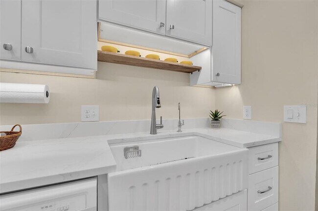 Building Photo - 4644 Longwater Chase
