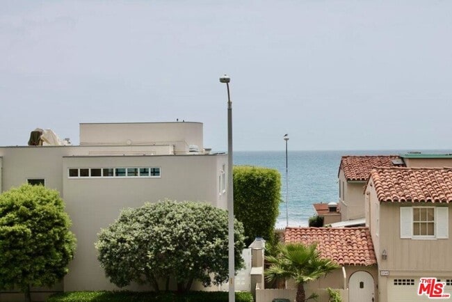 Building Photo - 22351 Pacific Coast Hwy