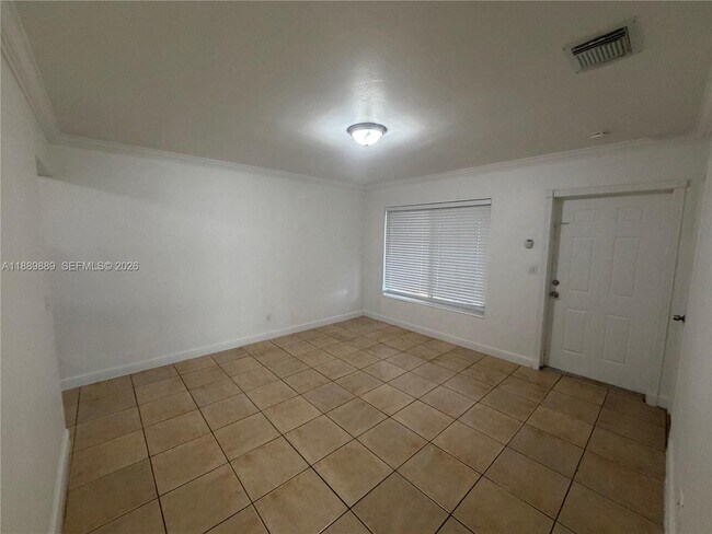 Building Photo - 2215 Adams St