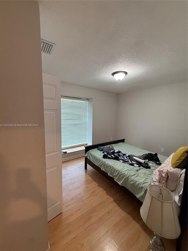 Building Photo - 9286 SW 146th Ct