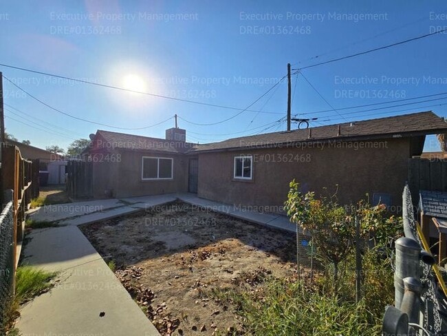 Primary Photo - 3 bedroom/ 2 bathroom home