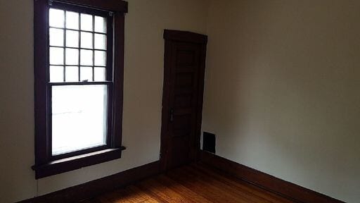 Building Photo - 2137 Waldeck Ave