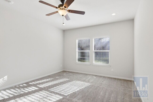 Building Photo - 14605 Running Deer Trail