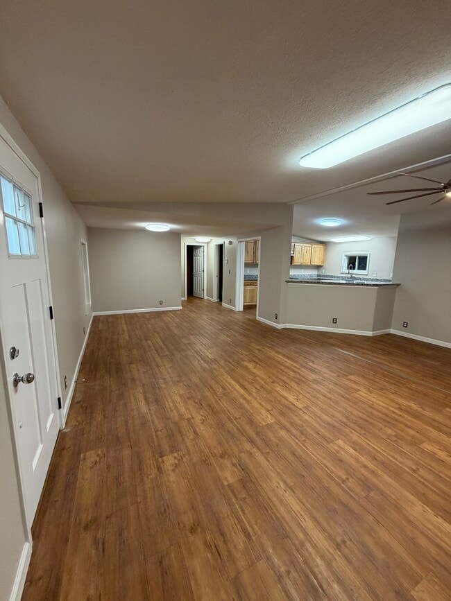 Building Photo - 1406 Flowing Wells Rd