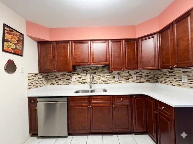 Building Photo - 42 Tennyson Dr