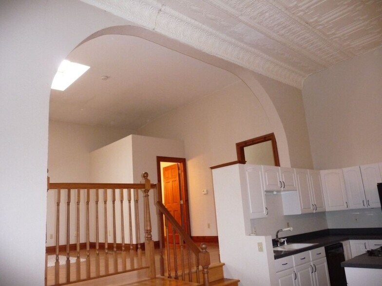 Tin Ceilings - 123 Bergin St