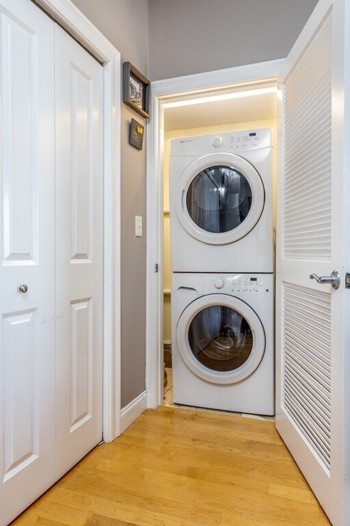 Building Photo - 168 Humphrey St