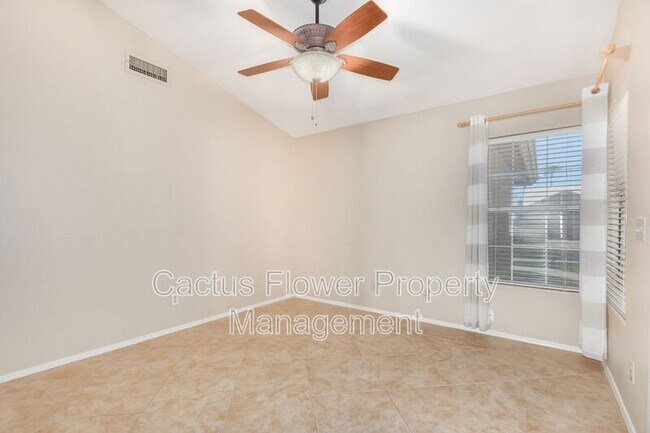 Building Photo - 4226 E Rockledge Rd