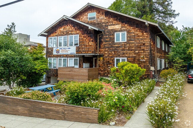 Primary - 2731 Durant Ave