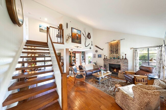 Building Photo - Adorable Short Term Furnished San Clemente Rental Home