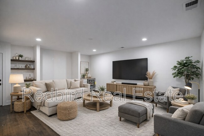 Building Photo - 2042 McKinley St